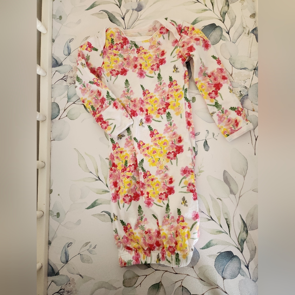 Burts Bees Gown 🐝